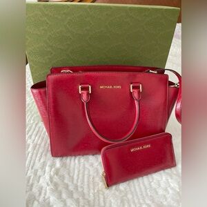 Michael Kors Handbag with wallet